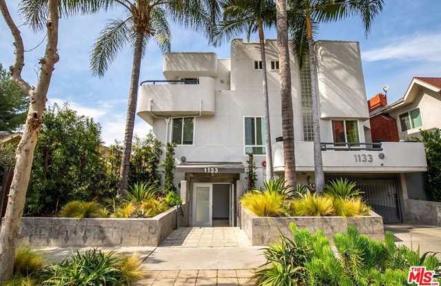 1131 N Formosa Ave unit: 5 photos photos