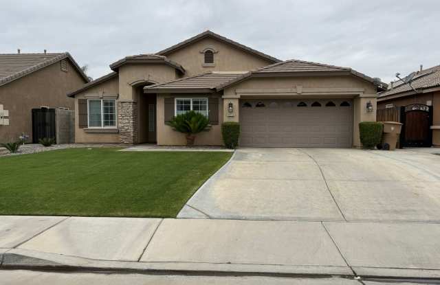 9215 Million Bushel Ave Nice 4+2 Home With Solar! photos photos