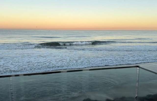Ocean front Condo Gallery 3