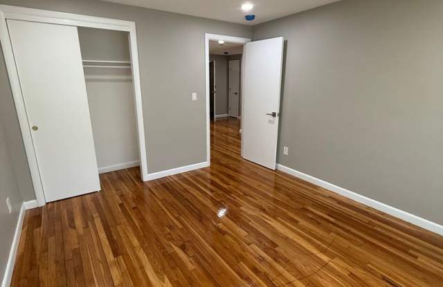 Good Deal in JP! 1-Bed with Heat/HW Incl Gallery 3