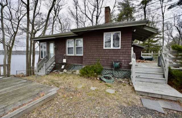 37 Nelson Shore Road - 37 Nelson Shore Road, Plymouth County, MA 02347