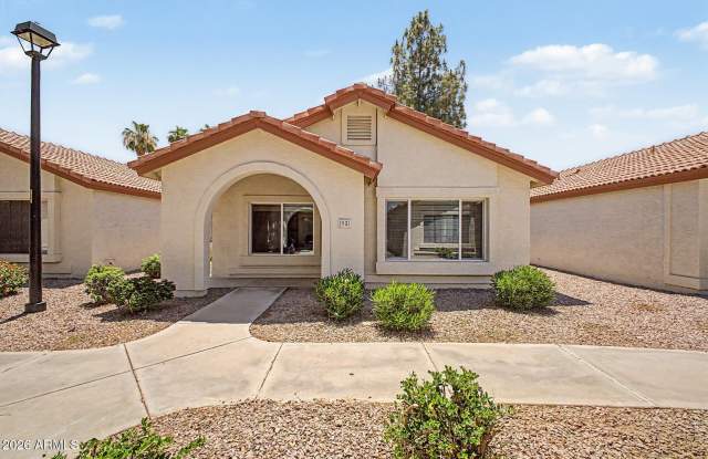 1120 N VAL VISTA Drive Gallery 1