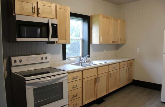 317 E 10th St S Ladysmith, WI 54848 Gallery 3