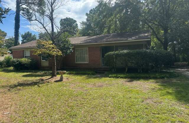 4 Bedroom | 1.5 Bath Home in Wilmington, NC Gallery 1
