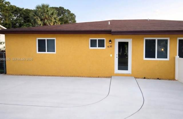 1330 NW 7th Pl photos photos