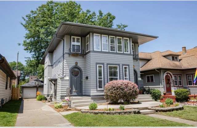 Charming 2BR Duplex in Wauwatosa - 2541 North 68th Street, Wauwatosa, WI 53213