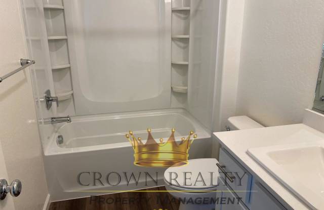 1109 East Elkhorn Avenue Gallery 2