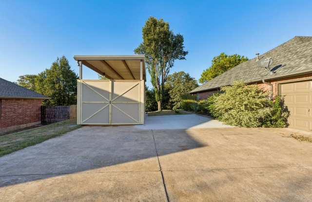 15069 Scottsdale Ln Gallery 4