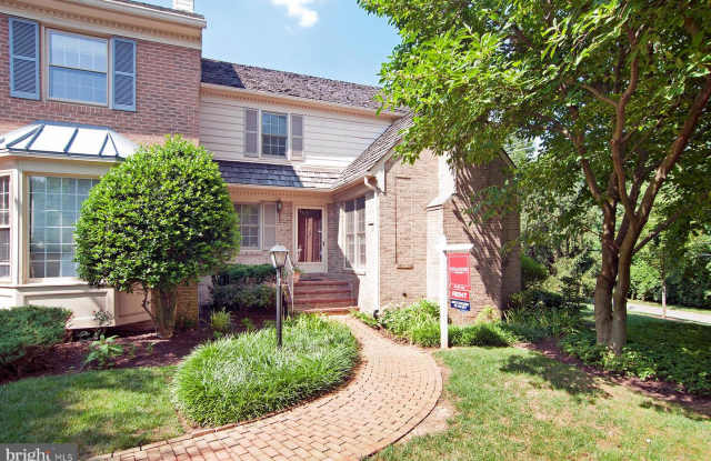 10829 BREWER HOUSE RD - 10829 Brewer House Road, North Bethesda, MD 20852