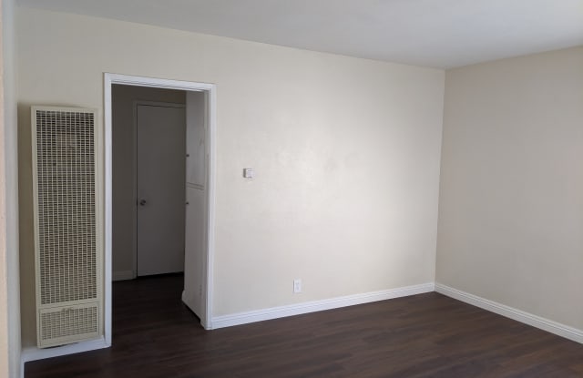 128 E Colden Ave - 128 East Colden Avenue, Los Angeles, CA 90003
