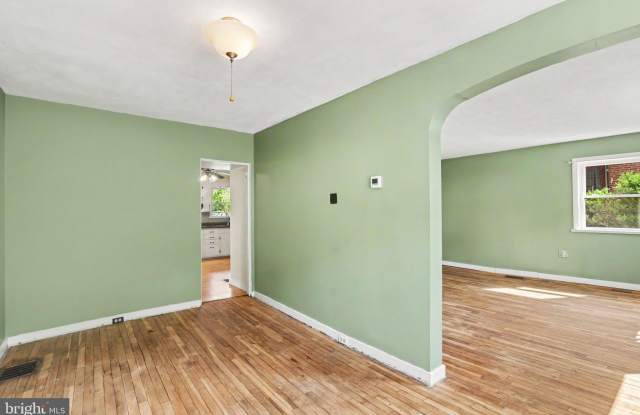 1272 BOILING SPRINGS Road Gallery 4