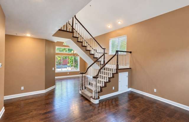3878 Loch Lomand Way Gallery 2