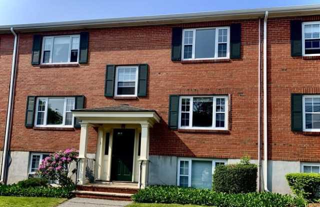 6 Harris Circle Gallery 1