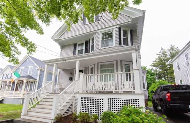 20 Carroll Avenue - 20 Carroll Avenue, Newport, RI 02840