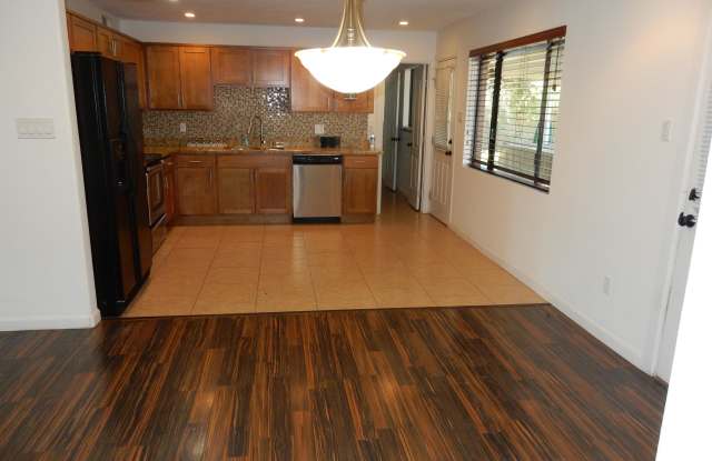 7223 E CORONADO Road Gallery 3