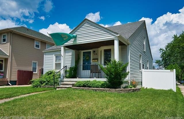 1721 E LINCOLN Avenue - 1721 East Lincoln Avenue, Royal Oak, MI 48067