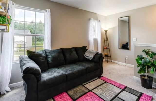 Charming 3BR House in Macon Gallery 3
