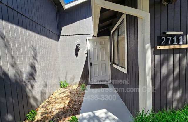2711 Newton St Gallery 2