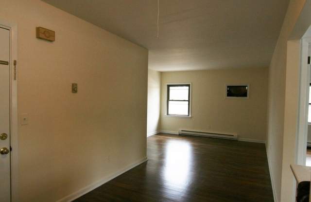 1419 Stuyvesant Ave Gallery 1