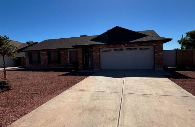 4831 W Gelding Drive Gallery 1