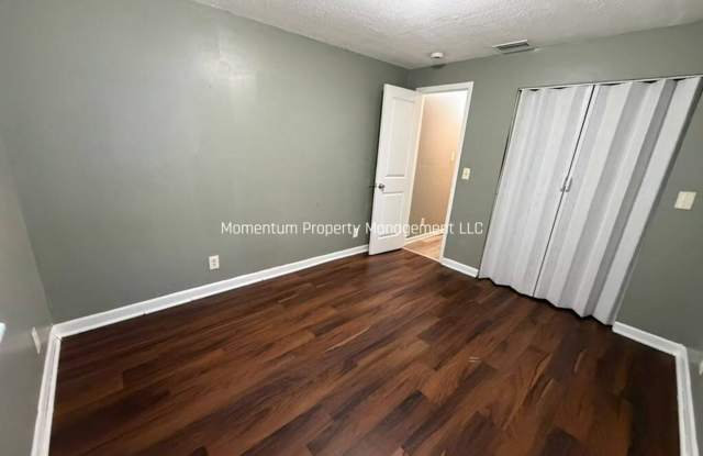 2011 Fairbanks St. Tampa, FL 33604 Gallery 4