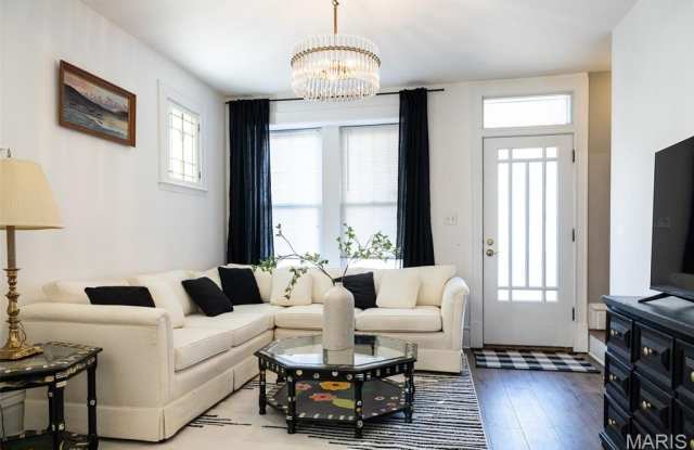 4976 Lindenwood Avenue Gallery 2