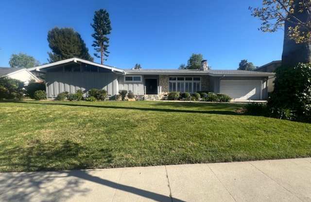 Beautiful One Level, 3 Bedroom, 3 Bathroom Tarzana Pool Home for Lease! photos photos