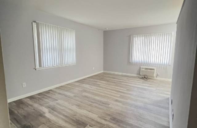 35505 Michigan - Apt 2 Gallery 4