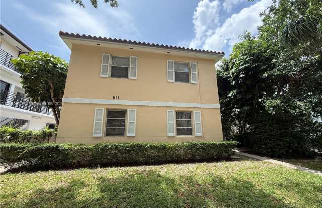 518 Santander Ave photos photos
