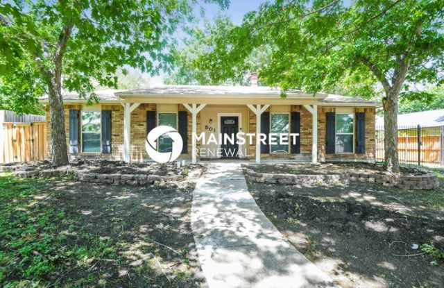 501 Via Altos - 501 Via Altos, Mesquite, TX 75150
