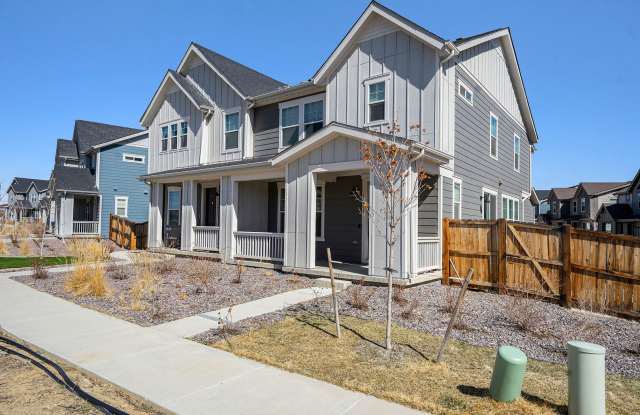 Modern Paired Home in the highly sought after Baseline neighborhood of Broomfield, CO! This beautifully designed property offers the perfect blend of modern living, convenience, and outdoor adventure. photos photos