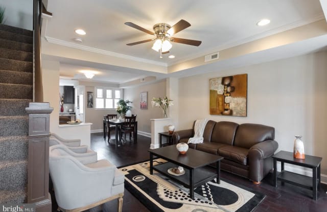 912 E 37TH STREET - 912 East 37th Street, Baltimore, MD 21218