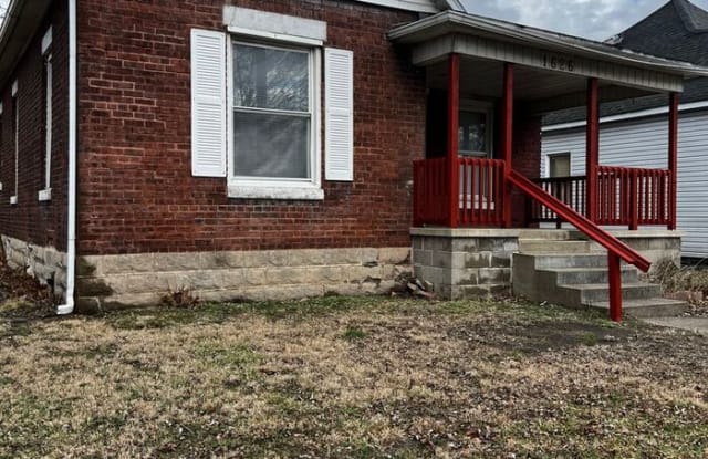 1626 6th Avenue - 1626 6th Avenue, Terre Haute, IN 47807