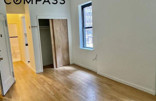 153 East 43rd Street Gallery 3