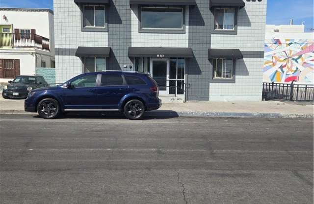 223 N 9th Street photos photos