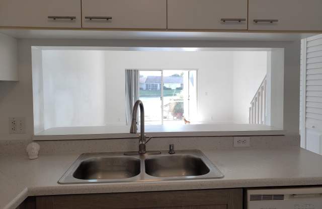 4963 SW 31st Terrace Gallery 2