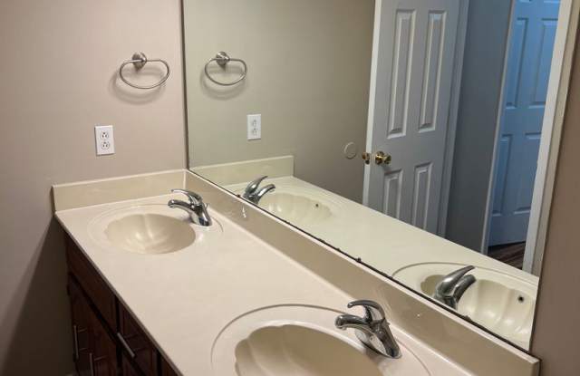 3 Bed Home Rent Ready photos photos