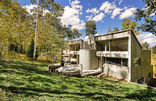 2076 Faraway Road photos photos