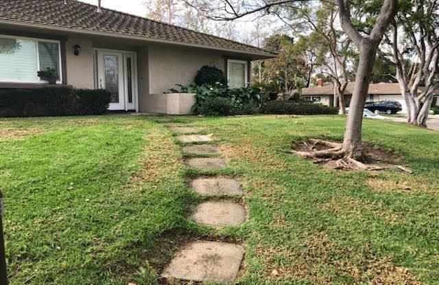 5151 Thorn Tree Lane Gallery 2