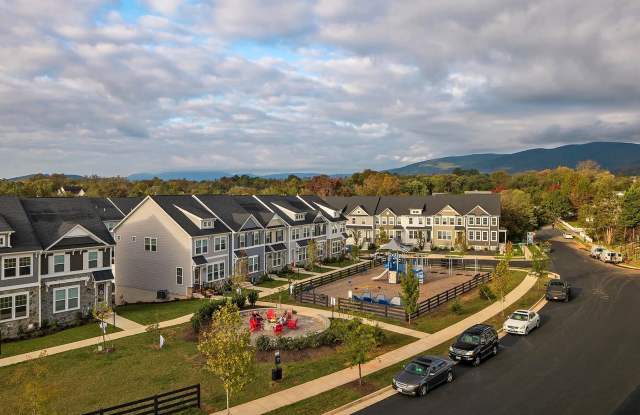Half Off 1st Month's Rent! Pet-Friendly Crozet Townhome photos photos Half Off 1st Month's Rent! Pet-Friendly Crozet Townhome photos photos