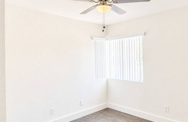 Beautiful 2 Bedroom Apartment in Placentia Gallery 3