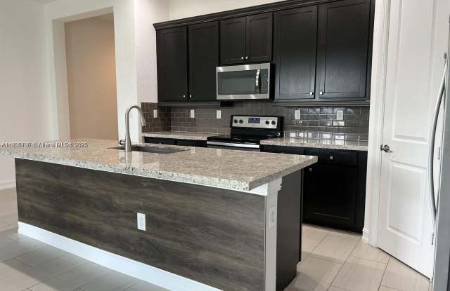 11539 SW 13th Dr photos photos