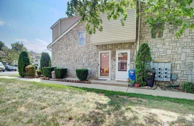 87 farnham Square - 87 Farnham Square, Sayreville, NJ 08859