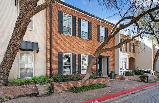 41 Lafayette Place Gallery 1