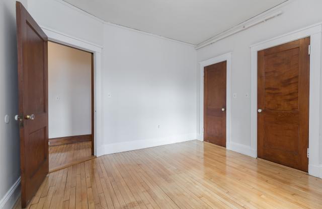 3 Linnaean St., 24 Gallery 4