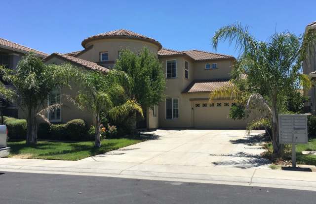 Spacious floor plans 4bedroom, 3 bath Near Franklin High photos photos