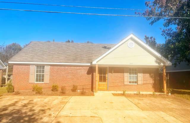 205 Cotton Creek Cove Available January 12th photos photos