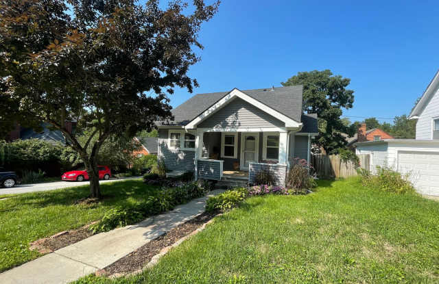 2202 N 51st St – 3 Bed/2 Bath in Benson | HALF OFF FIRST MONTH'S RENT | Refinished Hardwoods, Loft Primary Suite, Finished Basement photos photos