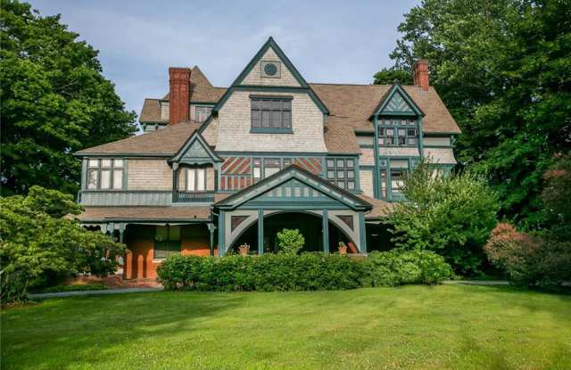 328 Bellevue Avenue Gallery 2