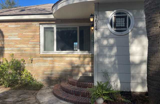 1614 East 50th Street - 1614 East 50th Street, Savannah, GA 31404